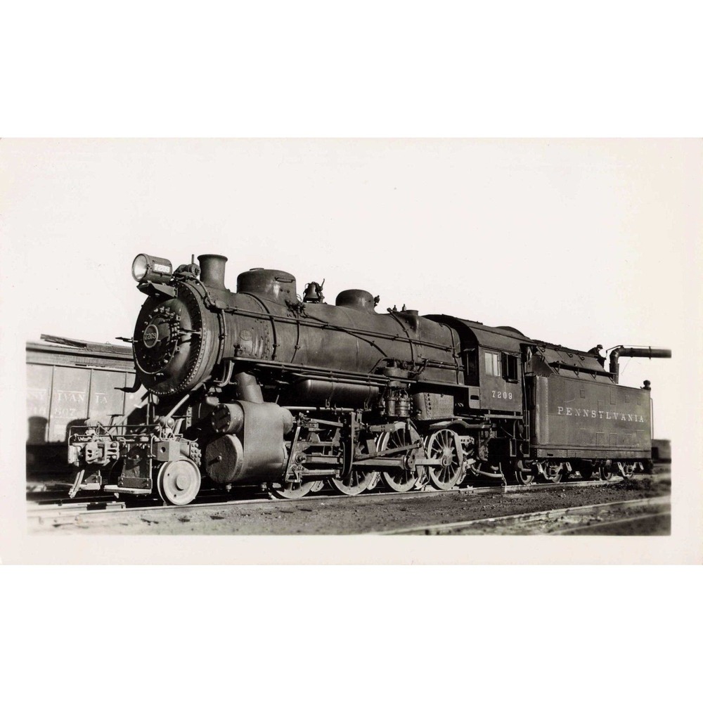 PRR Pennsylvania Railroad 2-8-0 #7209 Steam Locomotive Photo Chicago IL 1947